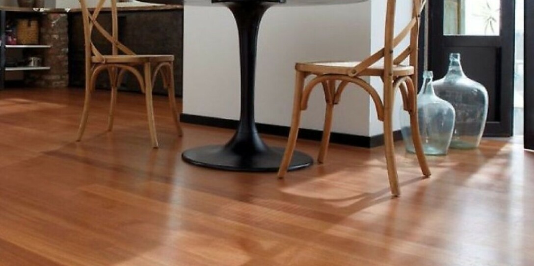 Nowoczesne podłogi drewniane – jak wybrać, czy warto?